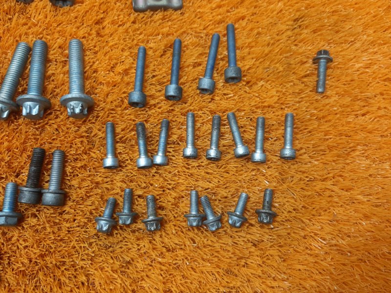 Болты и гайки ДВС, 930 рублей, Красноярск