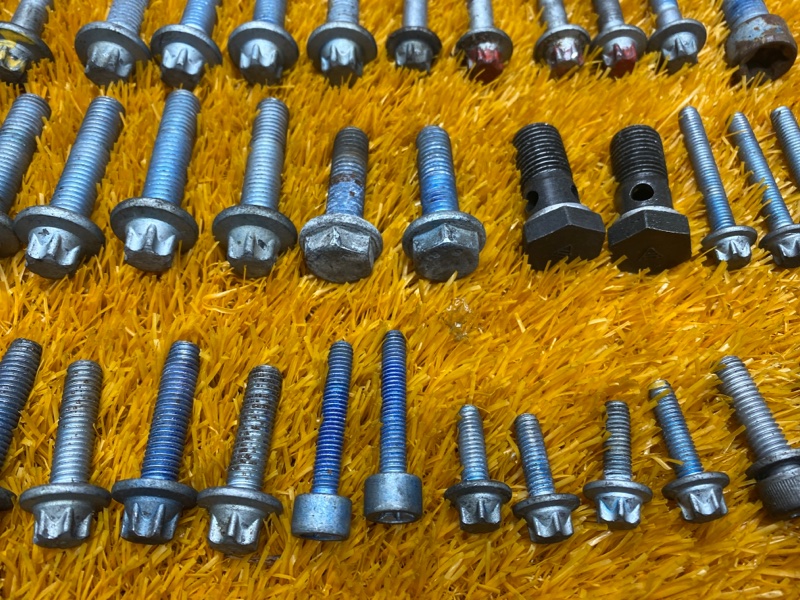 Болты и гайки ДВС, 930 рублей, Красноярск