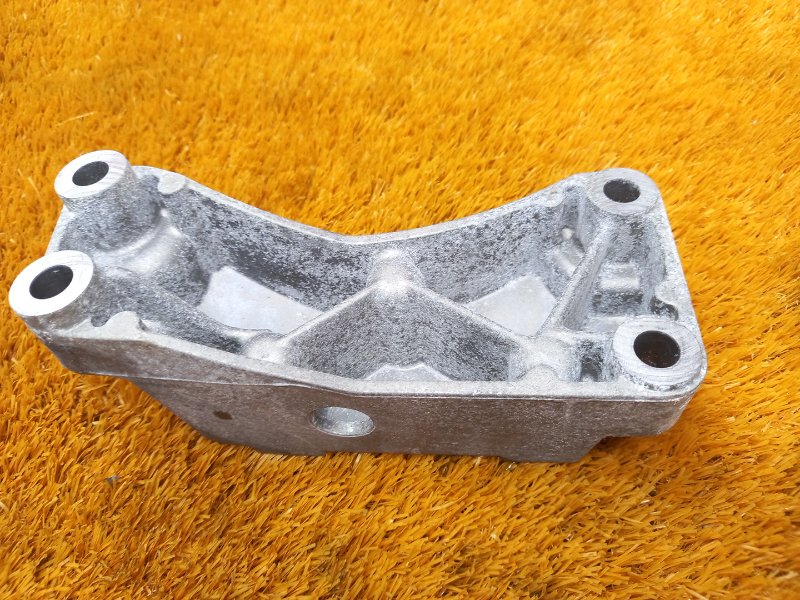 Кронштейн подушки двигателя, 750 рублей, Красноярск