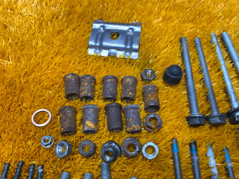 Болты и гайки ДВС, 750 рублей, Красноярск