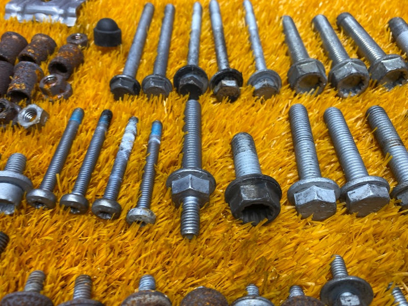 Болты и гайки ДВС, 750 рублей, Красноярск