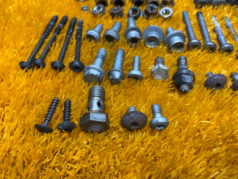 Болты и гайки ДВС, 750 рублей, Красноярск