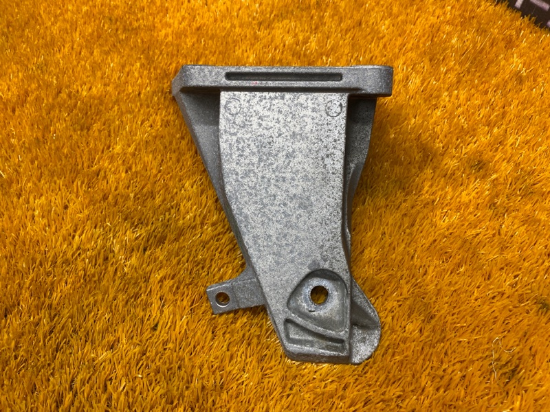 Кронштейн подушки двигателя, 810 рублей, Красноярск