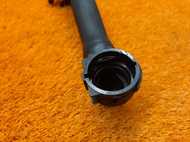 Патрубок радиатора нижний, 1000 рублей, Красноярск