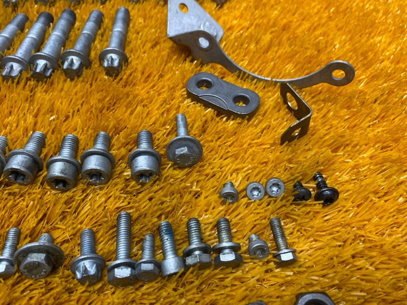 Болты и гайки ДВС, 930 рублей, Красноярск