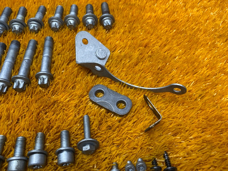 Болты и гайки ДВС, 930 рублей, Красноярск