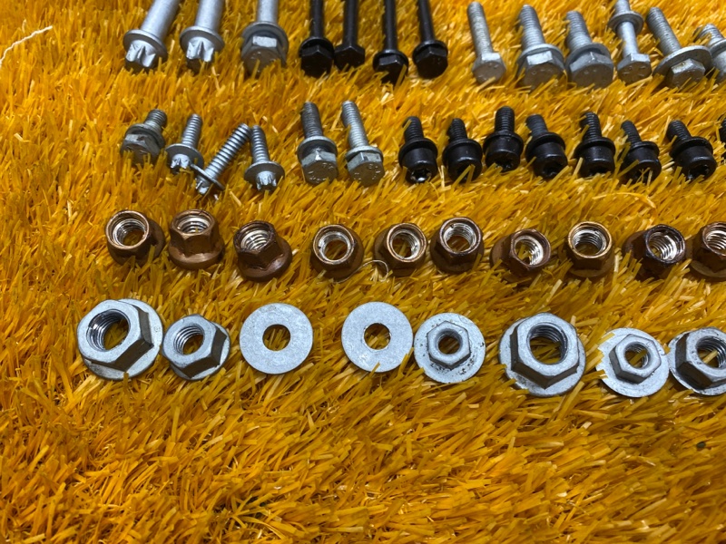 Болты и гайки ДВС, 930 рублей, Красноярск