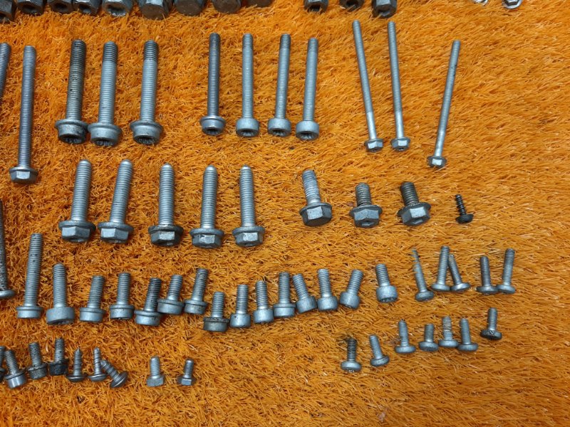 Болты и гайки ДВС, 810 рублей, Красноярск