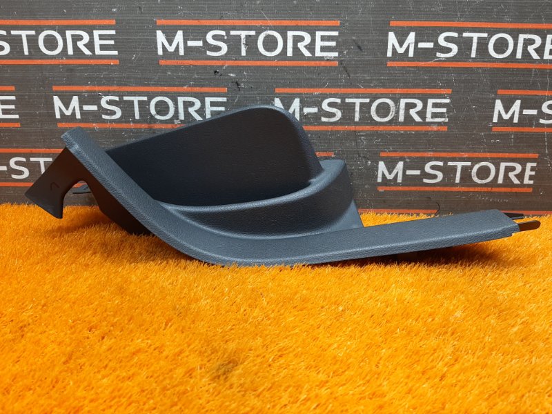 Накладка на порог салона, 350 рублей, Красноярск