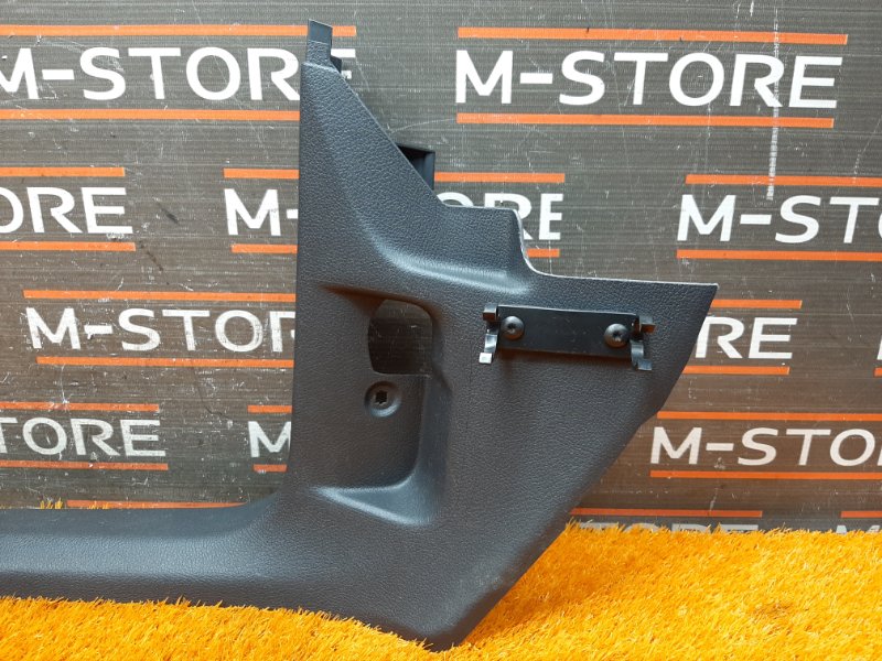 Накладка на порог салона, 350 рублей, Красноярск