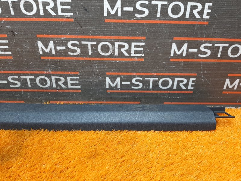 Накладка на порог салона, 350 рублей, Красноярск