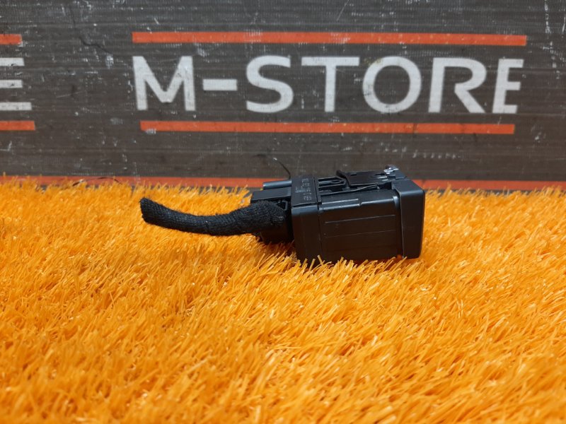 Кнопка стояночного тормоза, 300 рублей, Красноярск