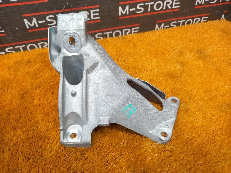 Кронштейн подушки двигателя, 930 рублей, Красноярск