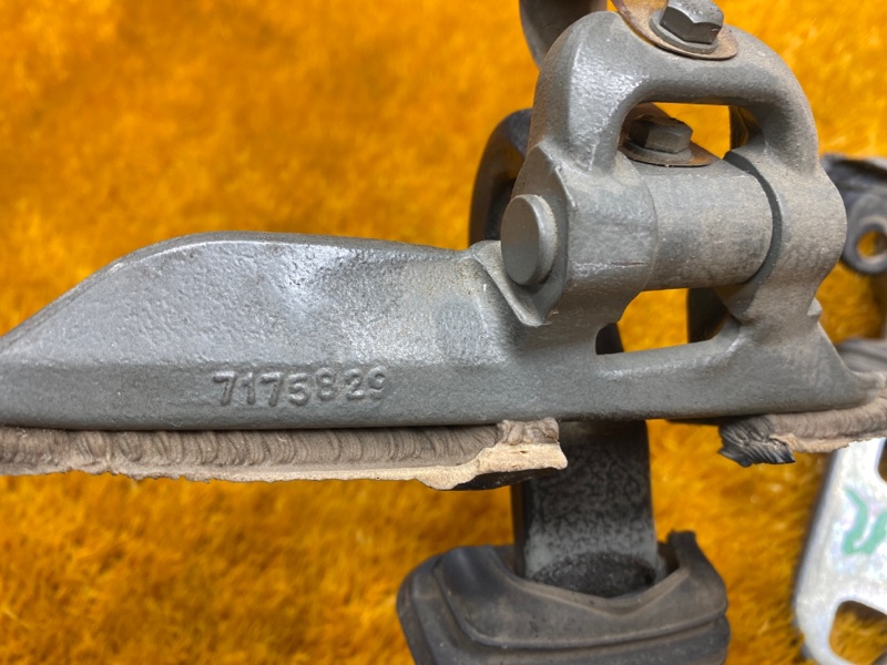 петля багажника, 1290 рублей, Красноярск