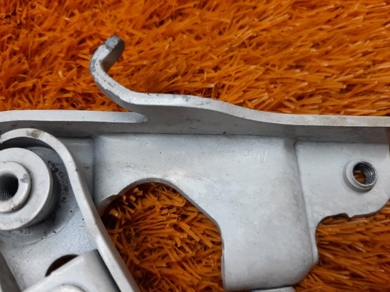 петля капота, 500 рублей, Красноярск