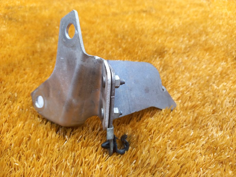 кронштейн бачка гидроусилителя, 340 рублей, Красноярск