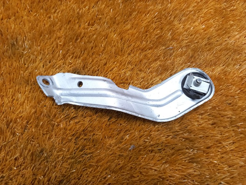 кронштейн, 300 рублей, Красноярск