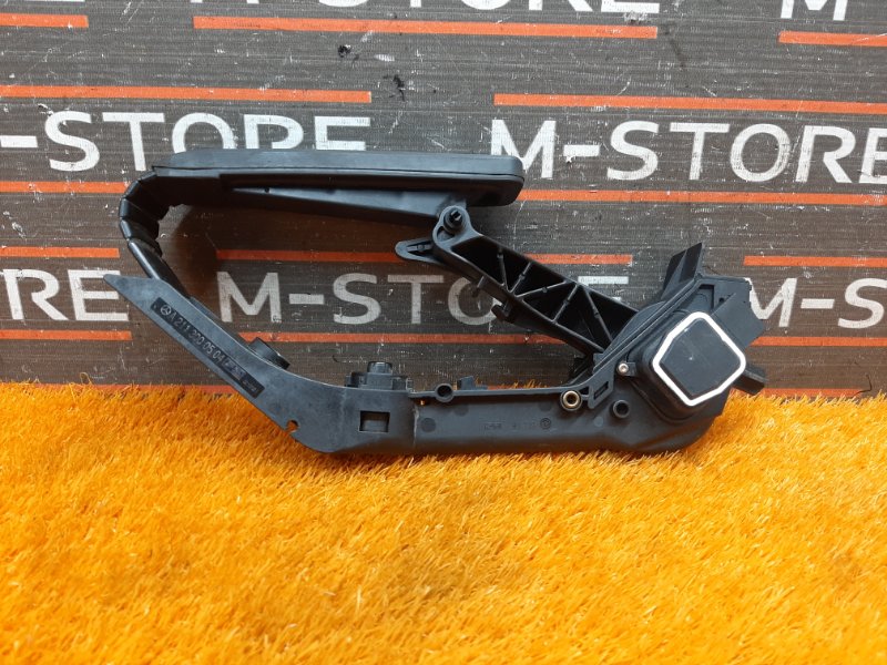 педаль газа, 1000 рублей, Красноярск