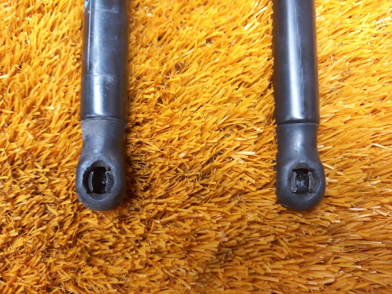 амортизатор капота, 500 рублей, Красноярск