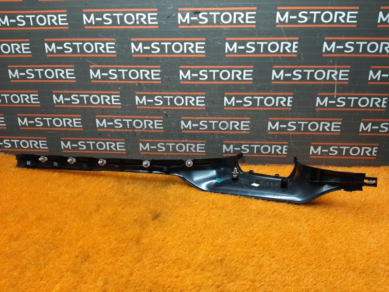 Накладка на порог салона, 670 рублей, Красноярск