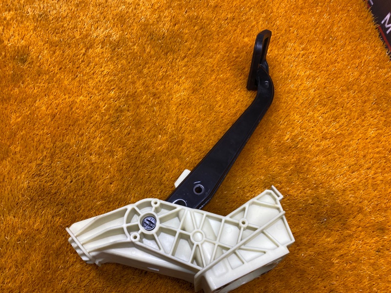 педаль тормоза, 440 рублей, Красноярск