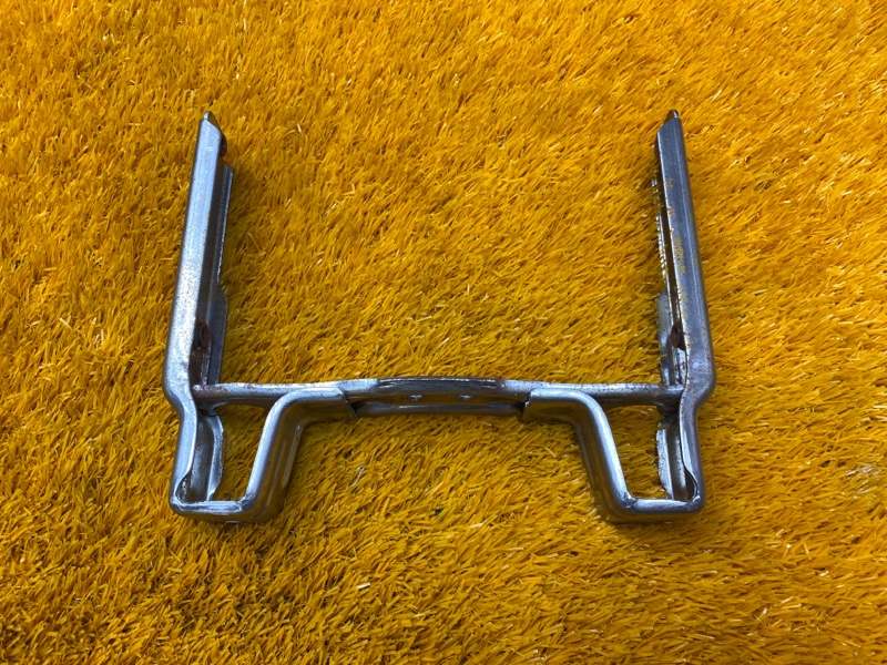 кронштейн центральной консоли, 300 рублей, Красноярск