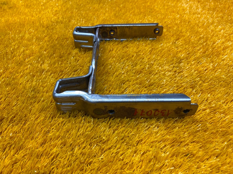 кронштейн центральной консоли, 300 рублей, Красноярск