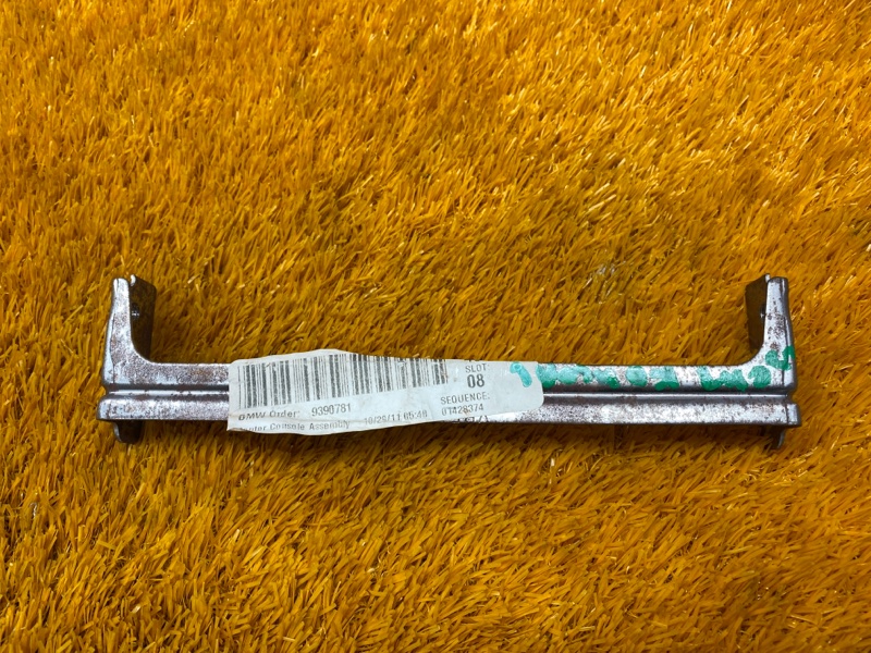 кронштейн центральной консоли, 300 рублей, Красноярск