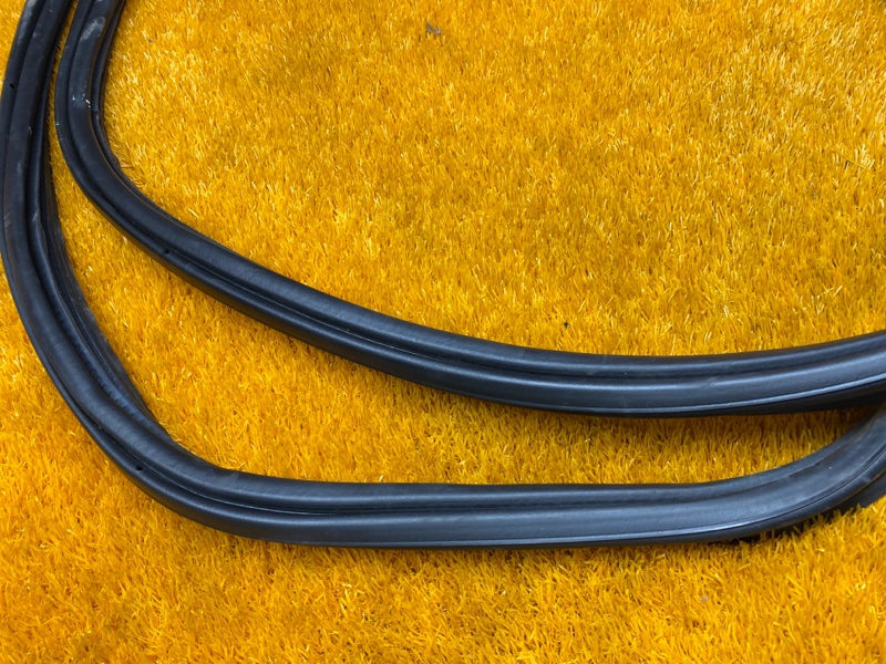 Уплотнитель двери багажника, 930 рублей, Красноярск