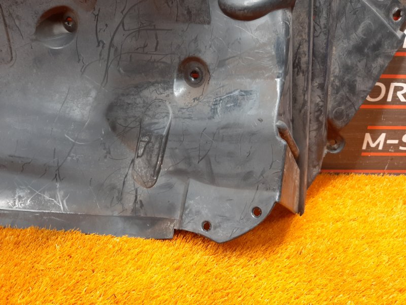 подкрылок, 900 рублей, Красноярск