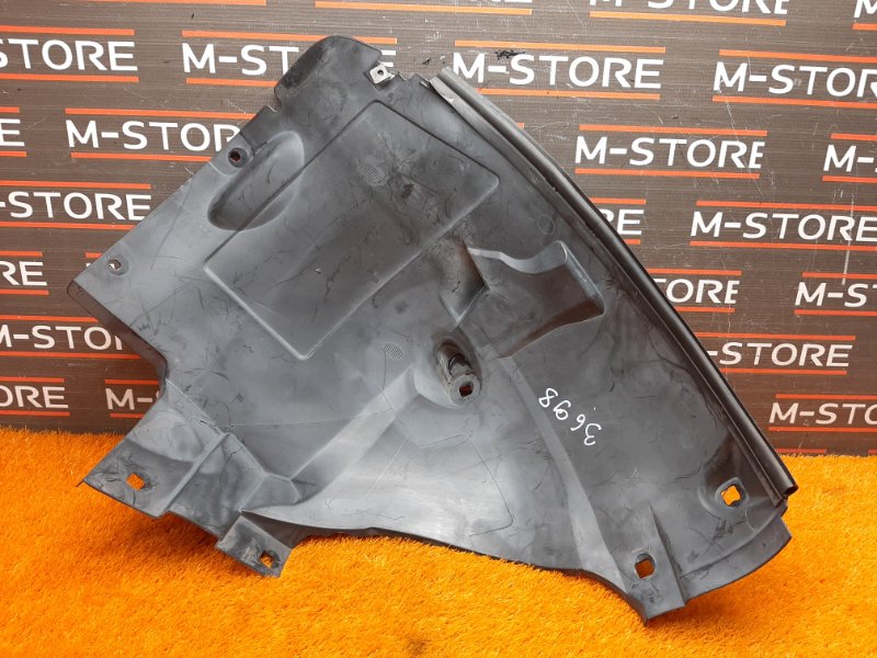 подкрылок, 700 рублей, Красноярск