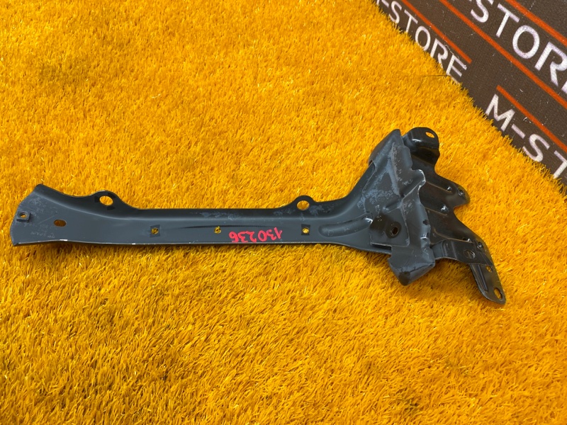 Кронштейн замка капота, 380 рублей, Красноярск