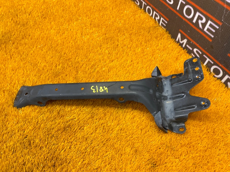 Кронштейн замка капота, 380 рублей, Красноярск