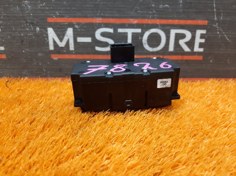 Переключатель света фар, 1000 рублей, Красноярск