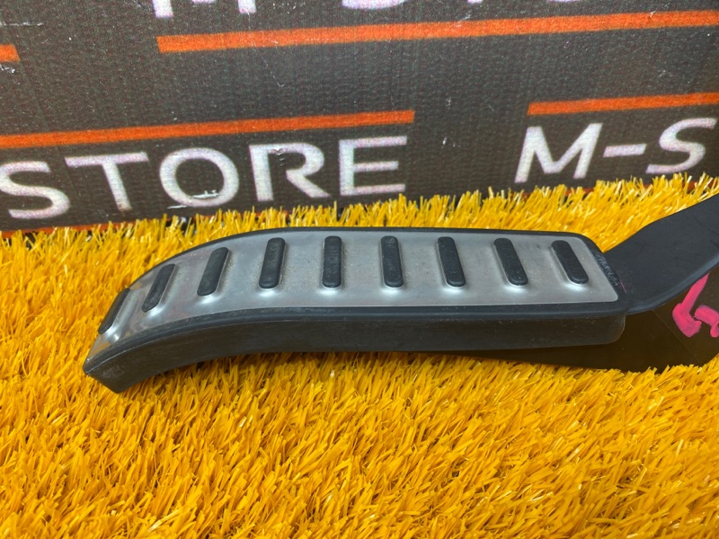 педаль газа, 500 рублей, Красноярск