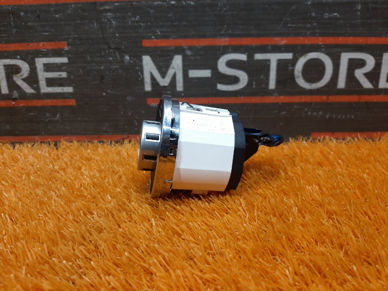 Кнопка переключения режимов подвески, 500 рублей, Красноярск