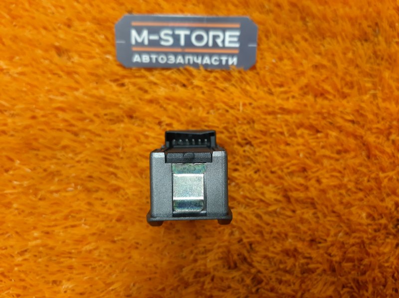 Кнопка люка, 300 рублей, Красноярск