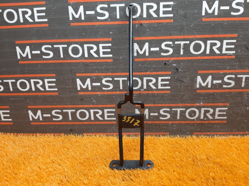 Кронштейн замка капота, 300 рублей, Красноярск