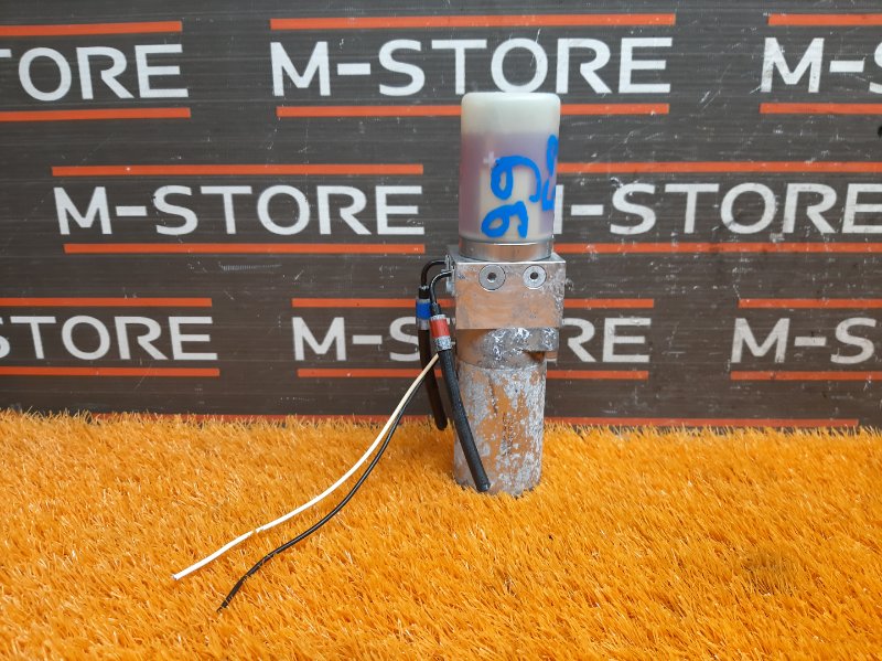 Компрессор крышки багажника, 6890 рублей, Красноярск