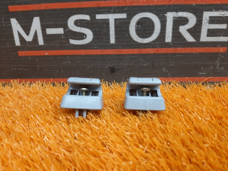 Крючок солнцезащитного козырька, 300 рублей, Красноярск