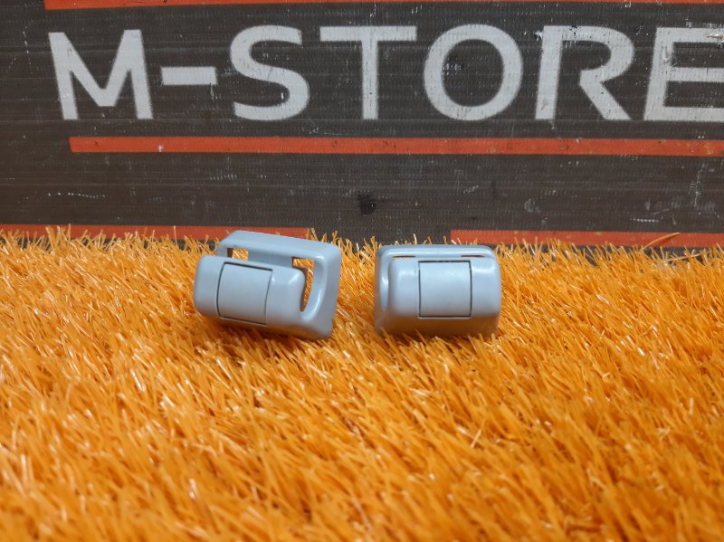 Крючок солнцезащитного козырька, 300 рублей, Красноярск