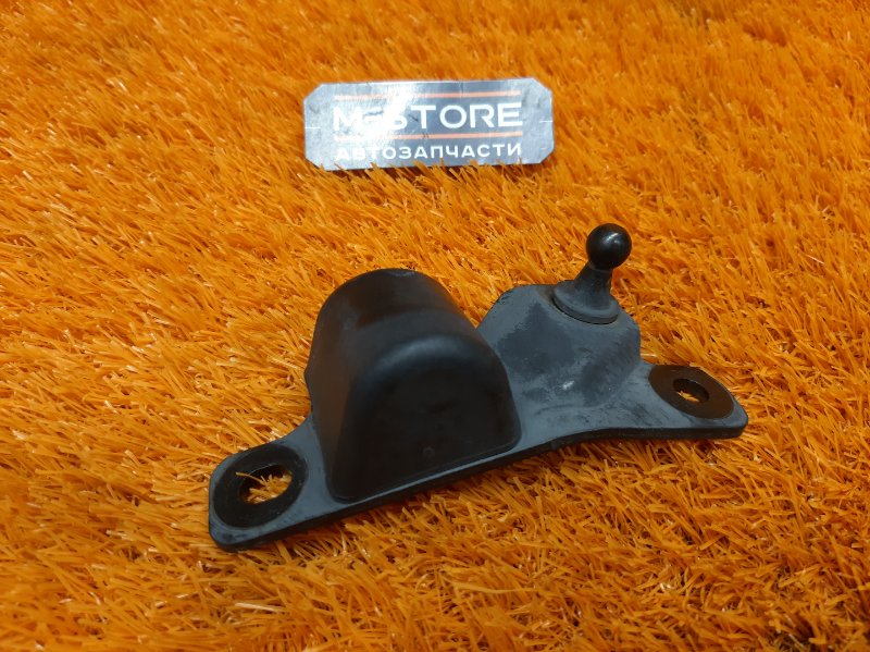 кронштейн амортизатора багажника, 300 рублей, Красноярск