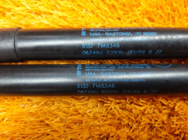 амортизатор капота, 500 рублей, Красноярск