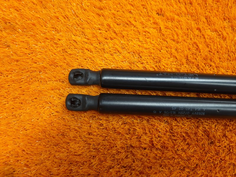 амортизатор багажника, 860 рублей, Красноярск