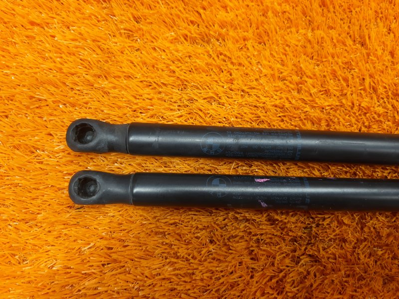 амортизатор капота, 500 рублей, Красноярск