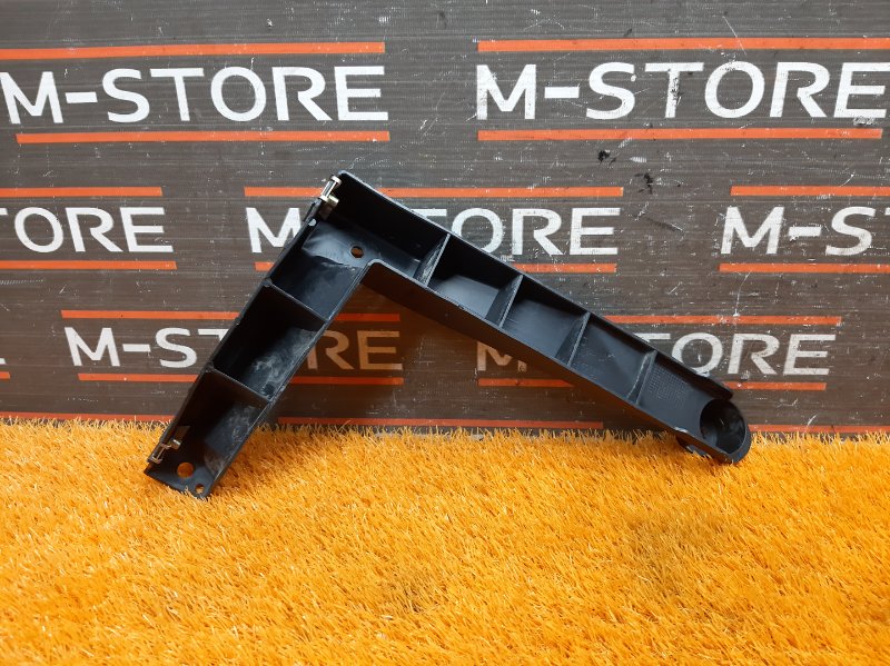 крепление бампера, 200 рублей, Красноярск