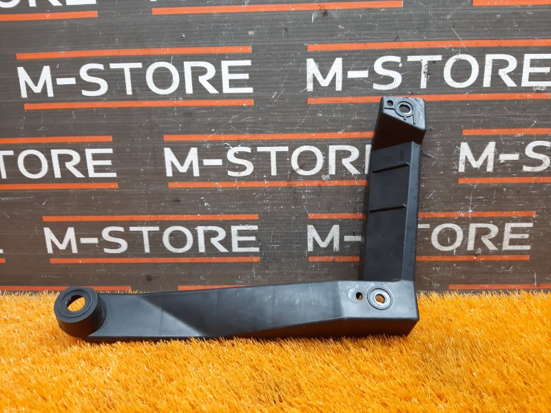 крепление бампера, 200 рублей, Красноярск