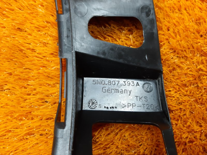 крепление бампера, 450 рублей, Красноярск