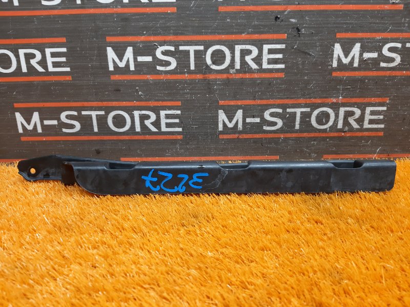 крепление бампера, 500 рублей, Красноярск