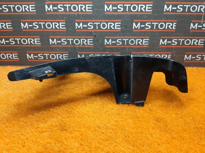 крепление бампера, 800 рублей, Красноярск